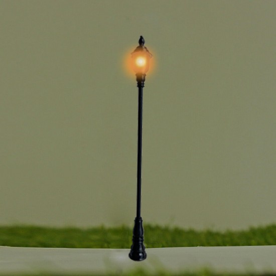 5Pcs/Set 1:100 HO Scale LED Model Post Street Garden Light Railway Train Lamps