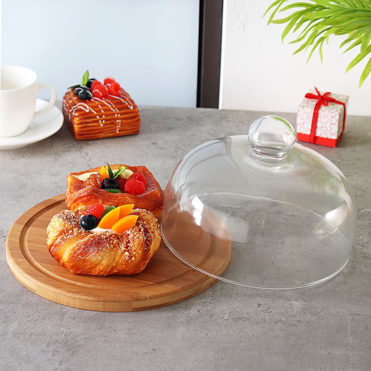 21cm-Glass-Cake-Dessert-Dome-Cover-With-Rotating-Bamboo-Base-Kitchen-Storage-Container-1434670