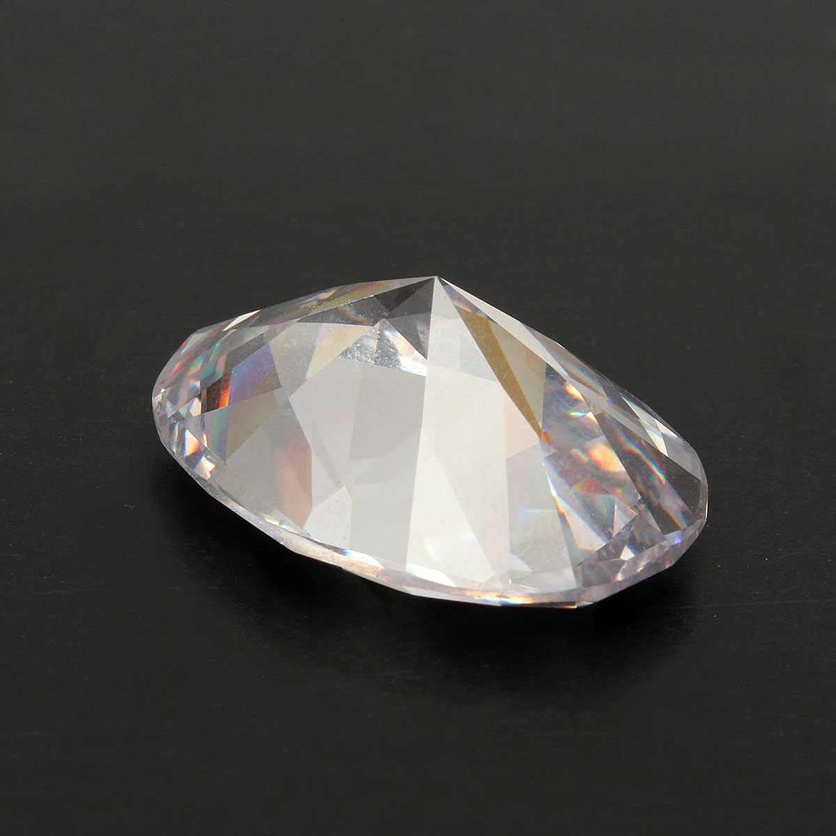 25mmx18mm-Artificial-Zircon-Round-Cut-Stunning-White-Sapphire-Gemstone-Decorations-1459143