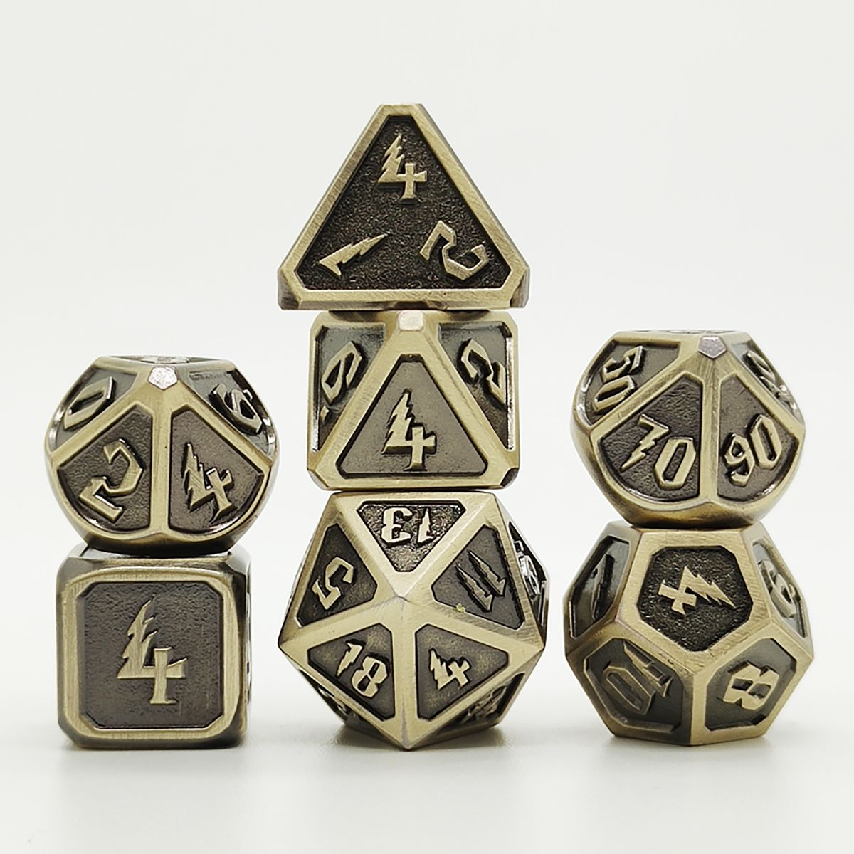 7-PcsSet-Metal-Dice-Set-Role-Playing-Dragons-Table-Game-With-Cloth-Bag-Bar-Party-Game-Dice-1678646