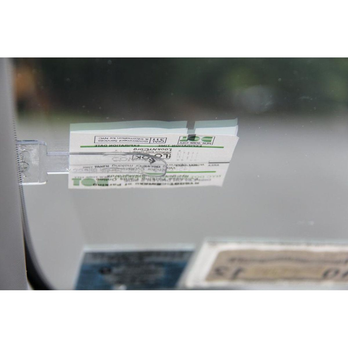 2Pcs-Vehicle-Parking-Ticket-Permit-Holder-Clip-Sticker-Windscreen-Window-Binder-Clips-1299666