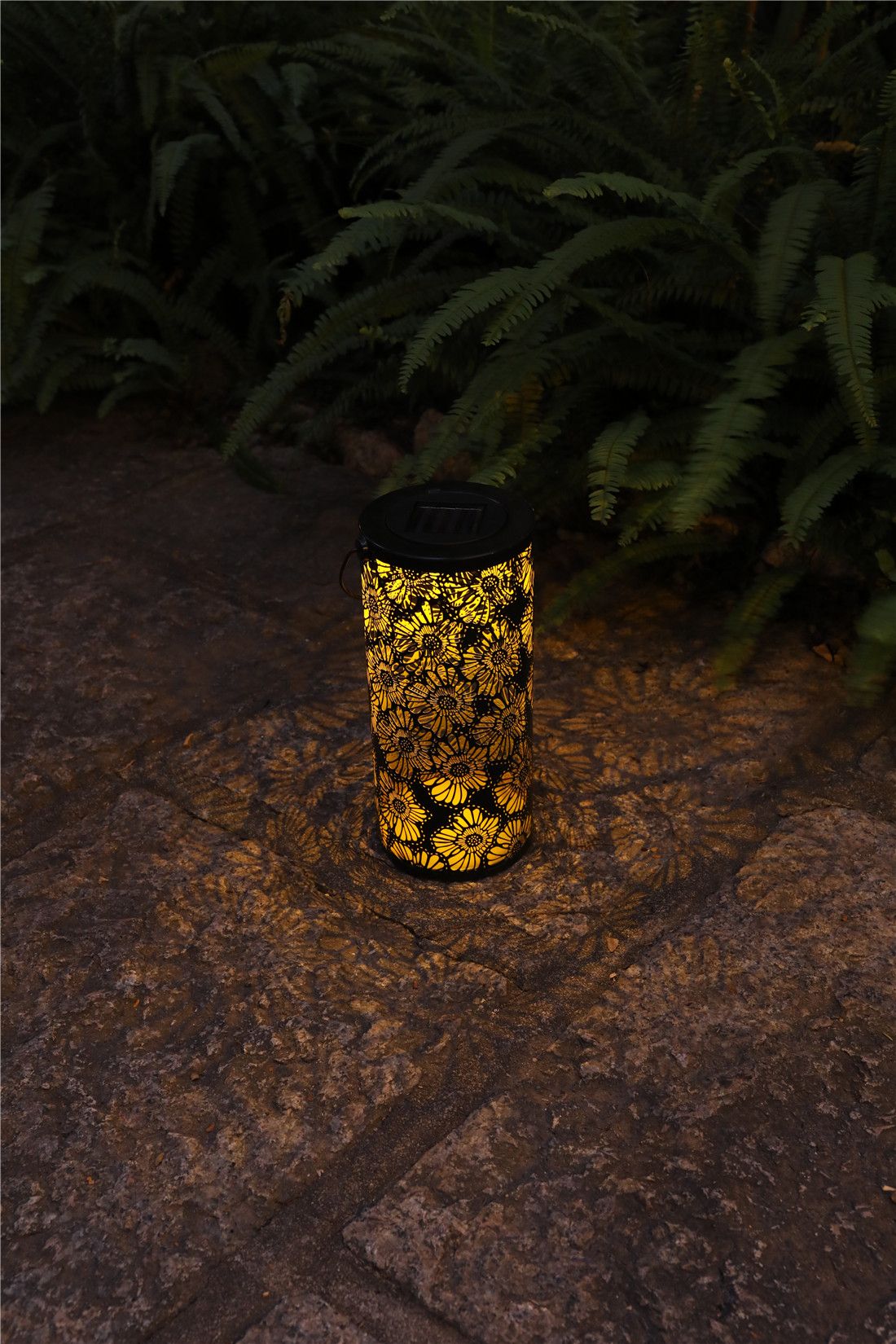 LED-Solar-Lantern-Hanging-Light-with-Handle-Solar-Lantern-Waterproof-Landscape-Lantern-Chrysanthemum-1715806