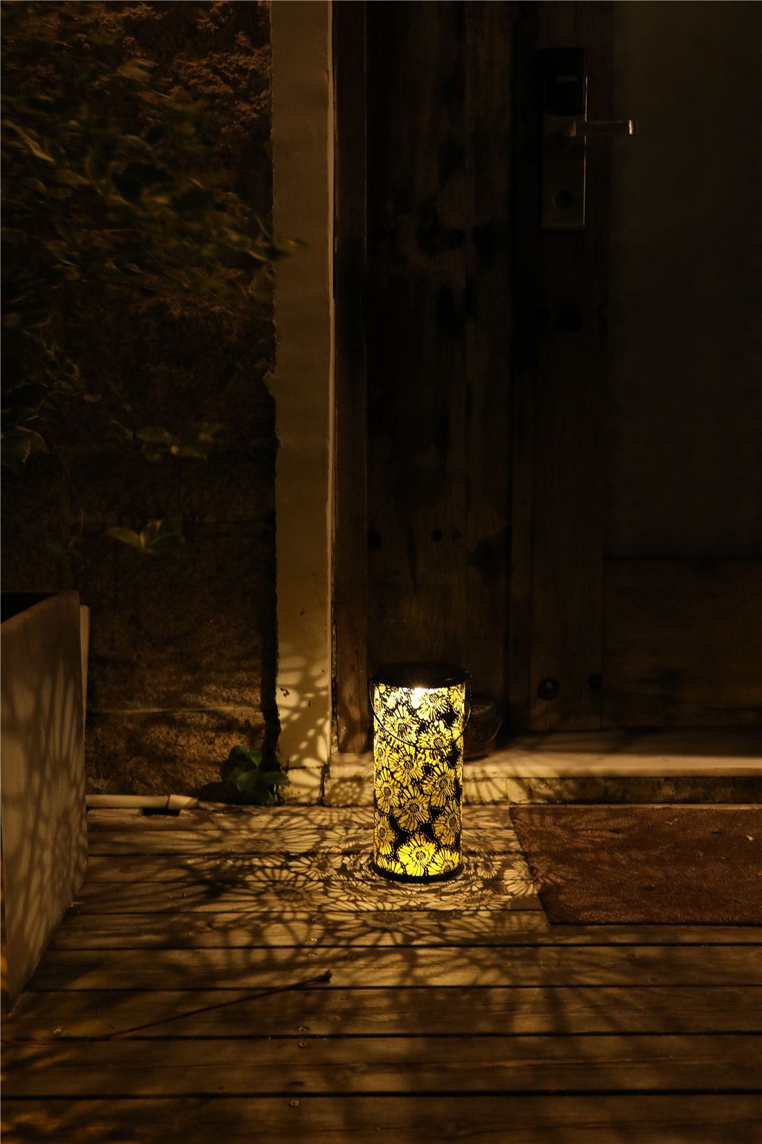 LED-Solar-Lantern-Hanging-Light-with-Handle-Solar-Lantern-Waterproof-Landscape-Lantern-Chrysanthemum-1715806